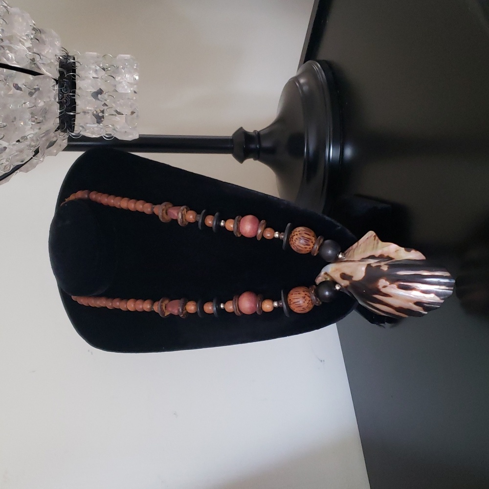 Women's Large Abalone Shell Statement Necklace W/… - image 1